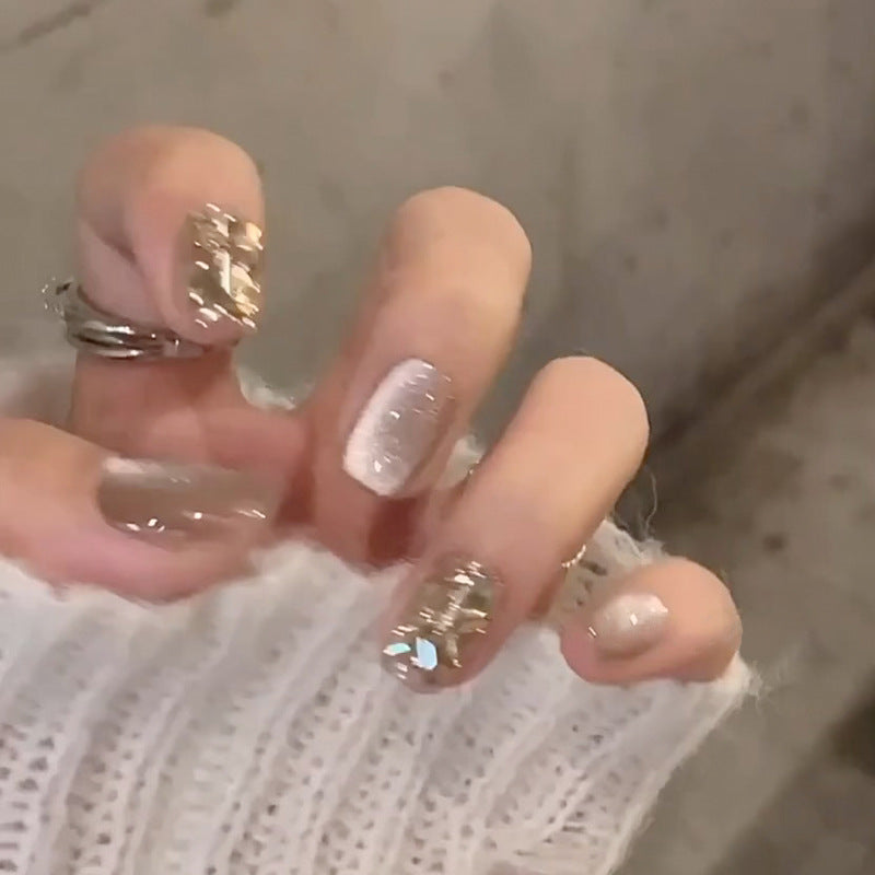 Elegante Nagelkunst Karnz