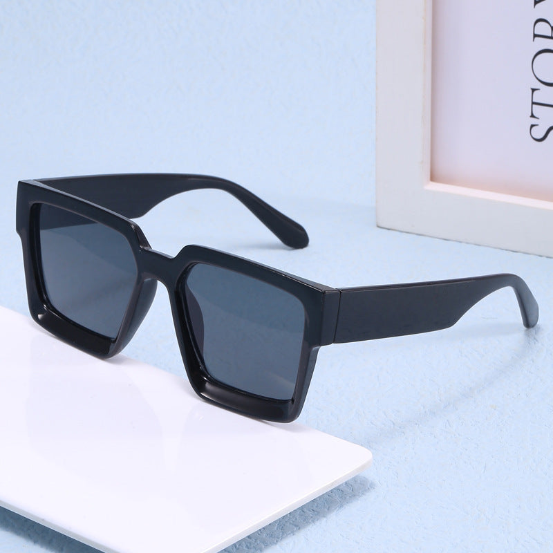 Damen Oversized Sonnenbrille mit modischem Transparentrahmen Karnz