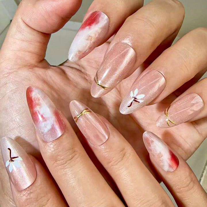Künstlerische Press-On Nagelkollektion Karnz