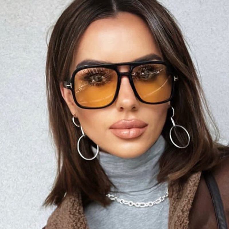 Damen Sonnenbrille im markanten, kantigen Design mit UV-Schutz Karnz