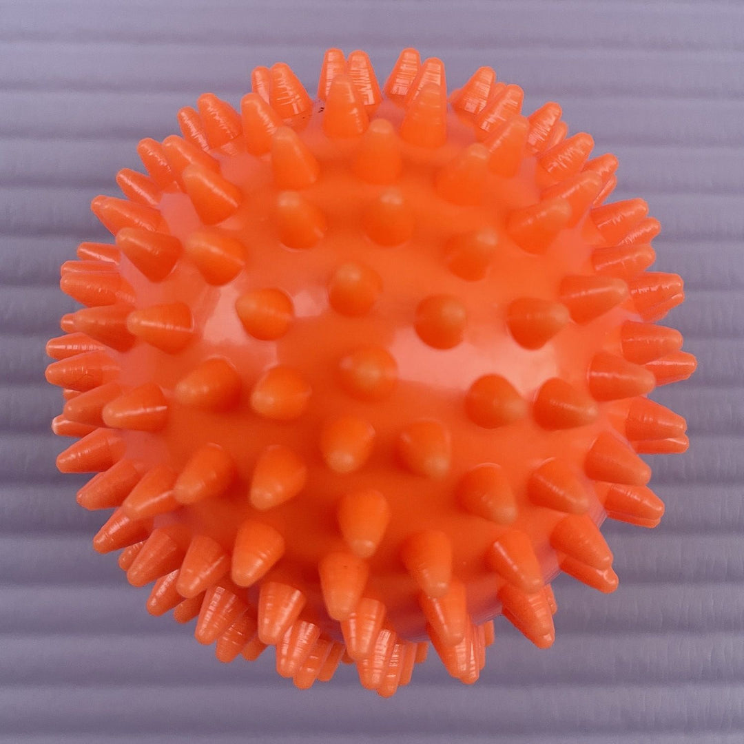 Massageball mit Noppen Karnz