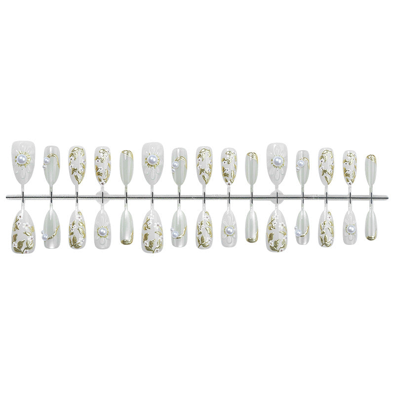 Premium Dekorative Press-On Nagelset mit elegant verzierten Designs Karnz