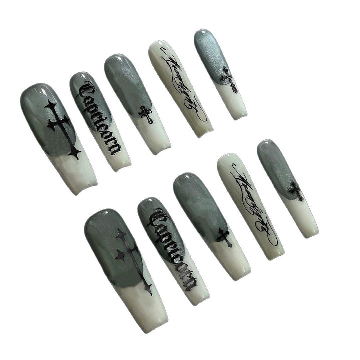Stylische Glitzerstern-Nagelkunst Karnz