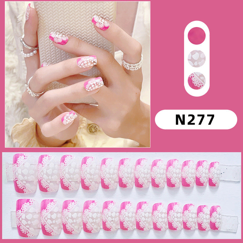 Dekorativer Herz Press-On Nagelset
