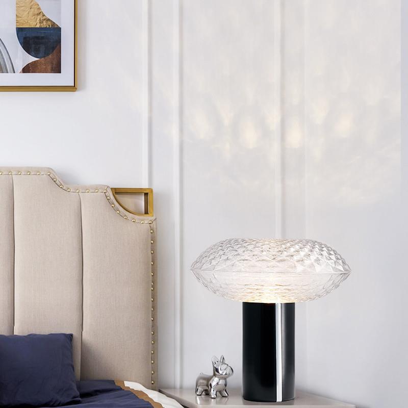 Dekorative Glas Tischlampe mit geometrischem Design