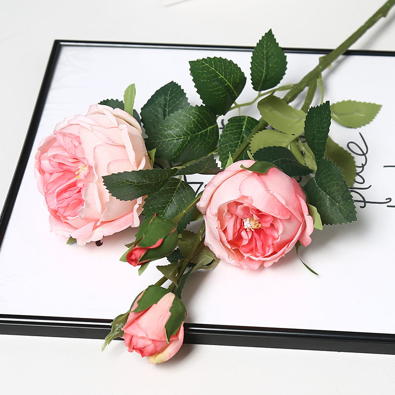 Luxuriöse Seidenrose Blumenarrangement