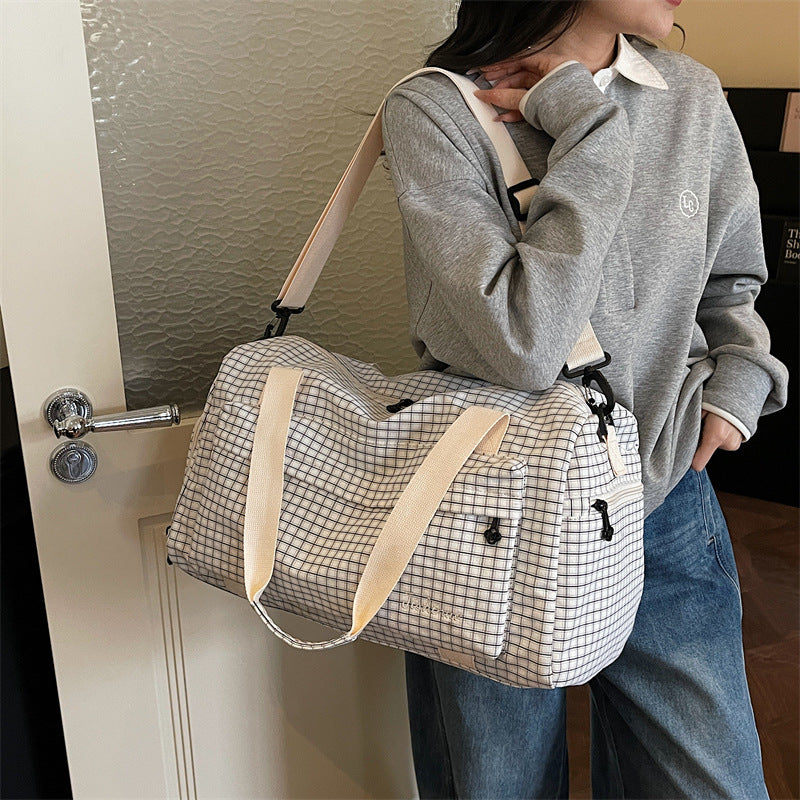 Stylische gemusterte Reisetasche Karnz