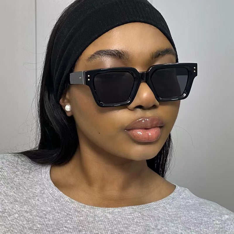 Damen modische Sonnenbrille im eleganten oversized Design Karnz
