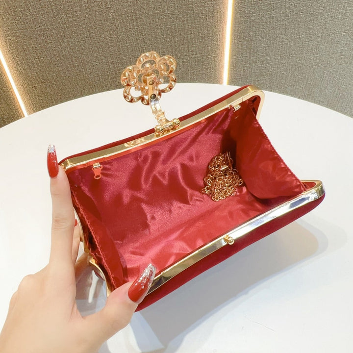 Elegante florale Brosche Abendtasche
