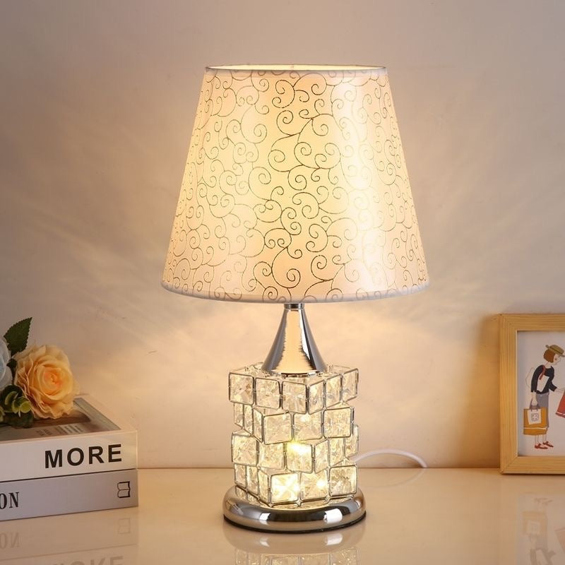 Stylische Moderne Tischlampe