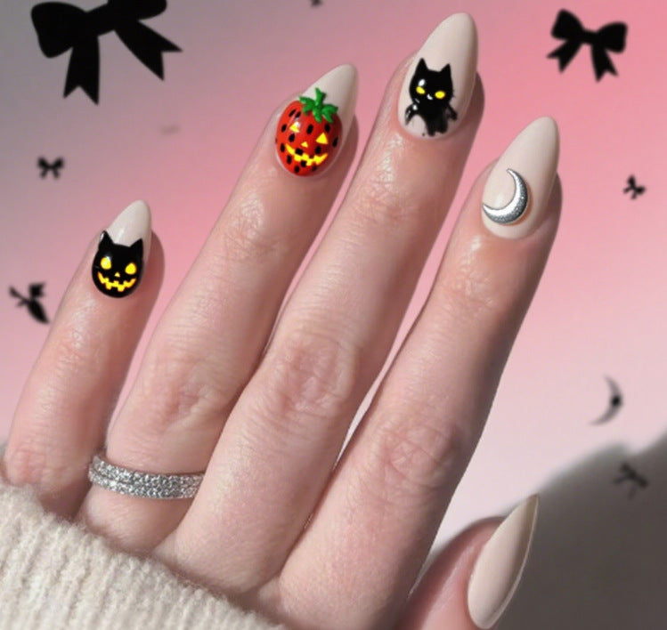 Künstlerische Halloween Themen Nagelkunst Karnz