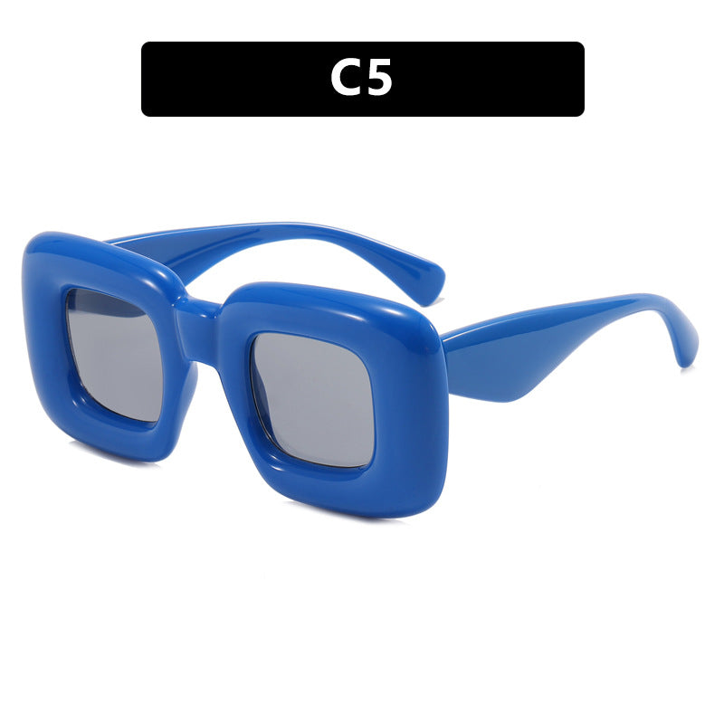 Damen rechteckige Sonnenbrille mit breitem Rahmen und schützendem UV-Filter Karnz