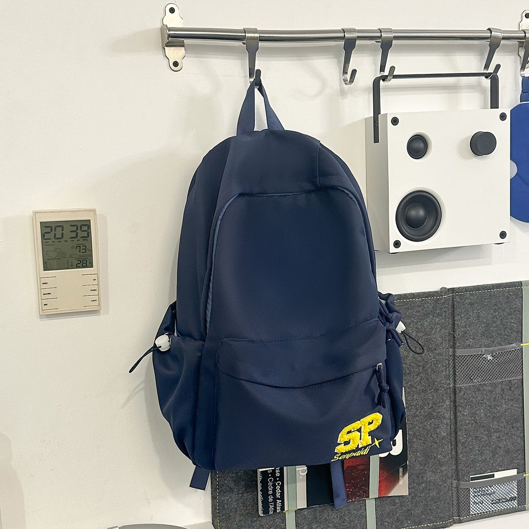 Stylischer Plüschstoff-Rucksack