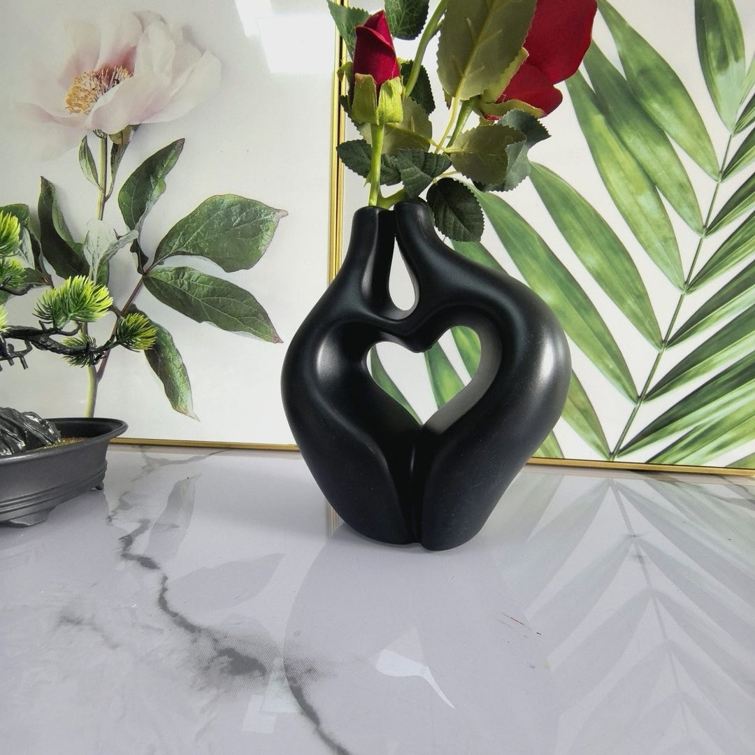 Herzförmige Dekorative Skulptur Karnz