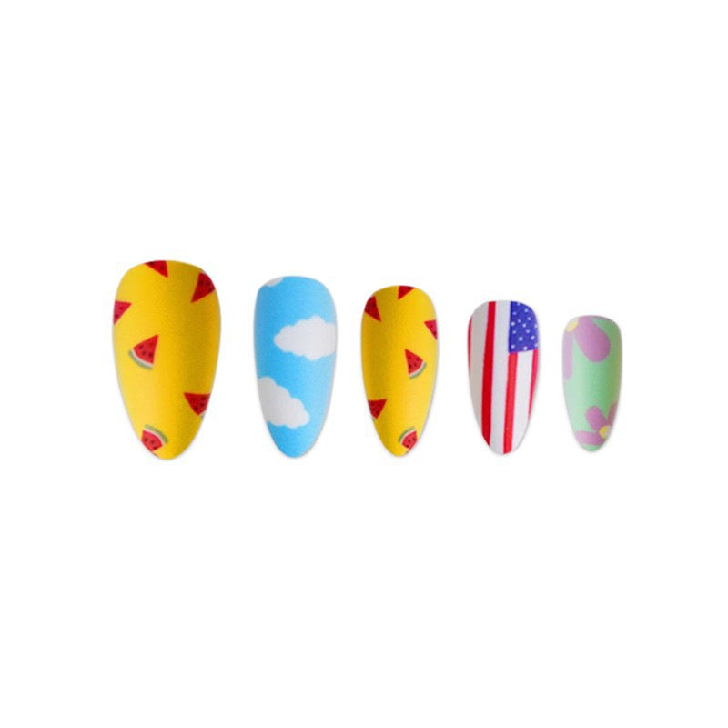 Kreative Press-On Nagelkunst Karnz