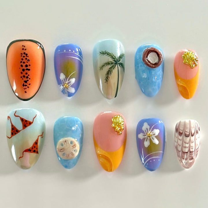 Kunstnagelset mit maritimem Motiv Karnz