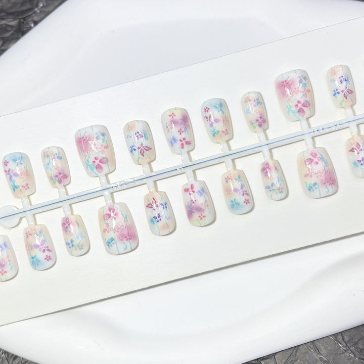 Dekoratives Florales Press-On Nagelset