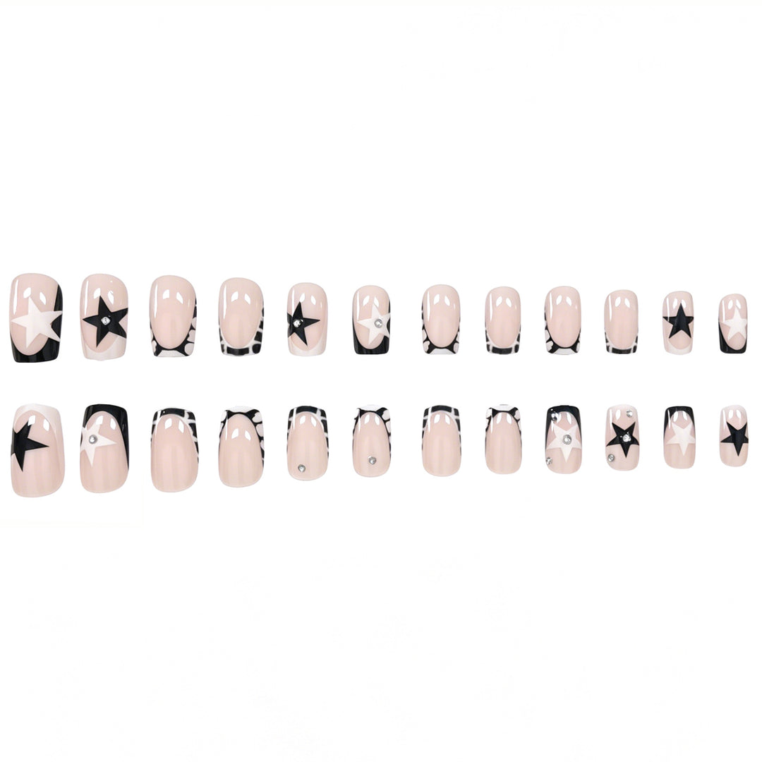 Elegante Künstlerische Gel-Nagelverlängerungen Karnz