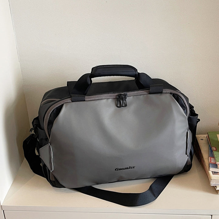 Vielseitige wasserabweisende Reisetasche Karnz