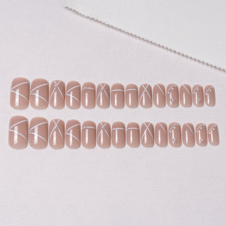 Eleganter dekorativer Press-On-Nagelset