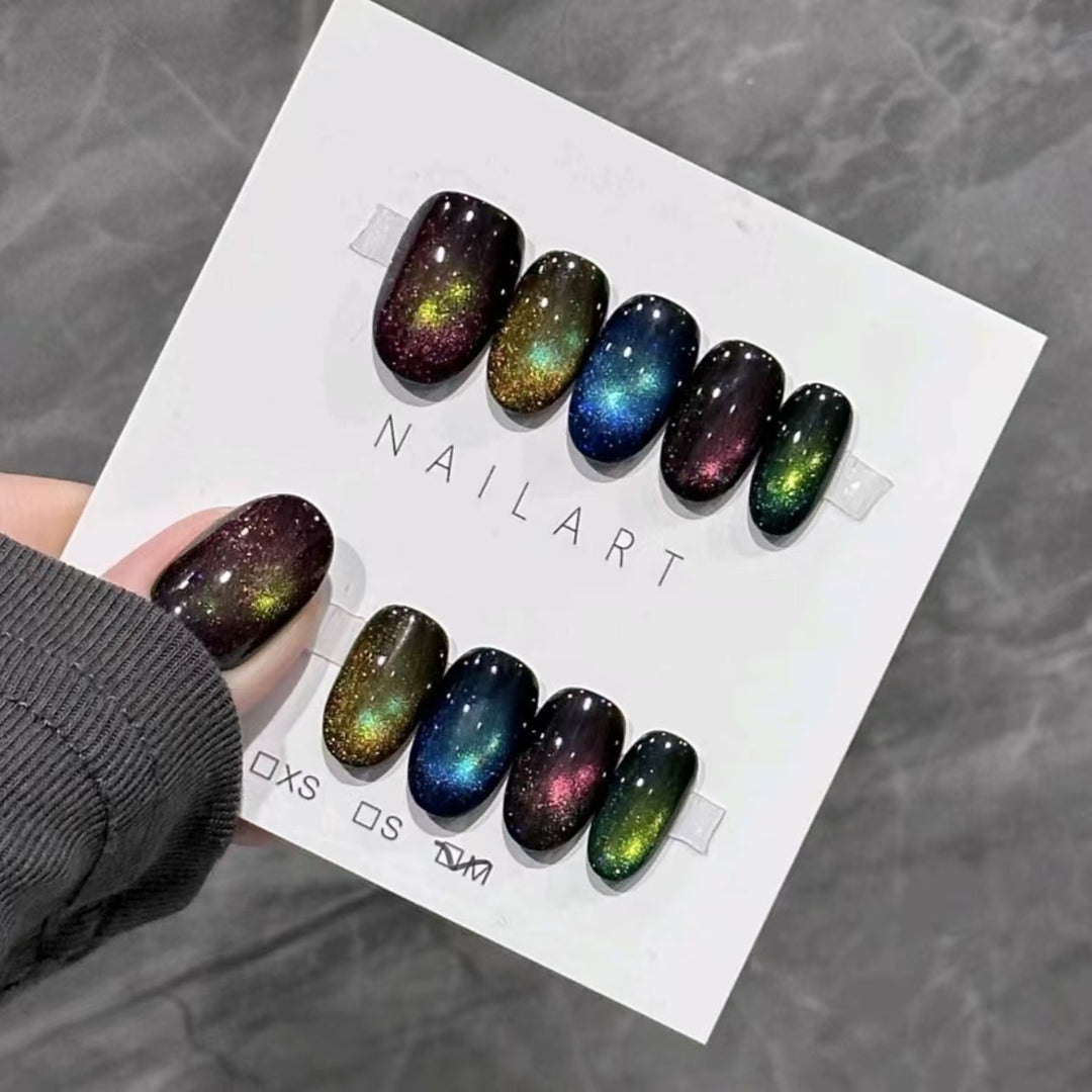 Stylisches Künstlerisches Press-On-Nagelset Karnz