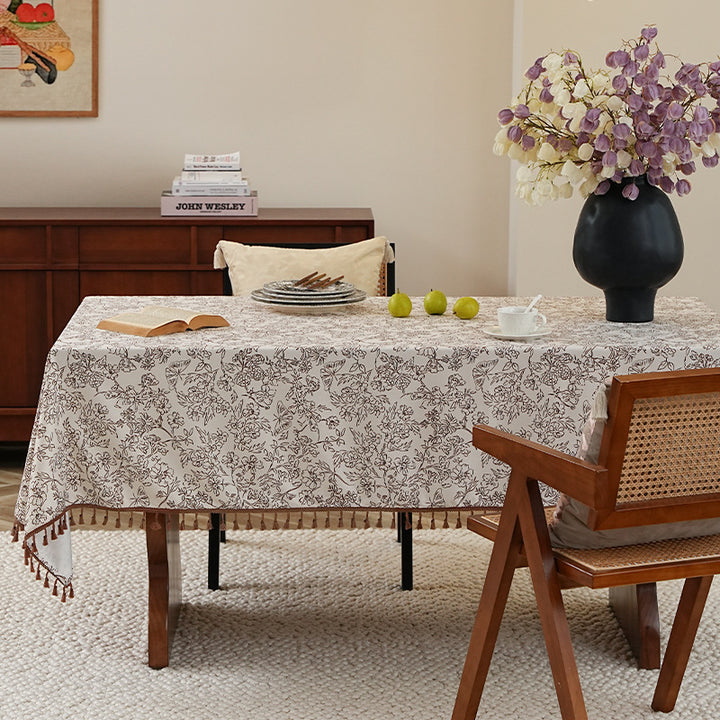 Rechteckige hochwertige Tischdecke aus Baumwoll‑Leinen mit handbedrucktem Blumenmuster und Quastenbordüre