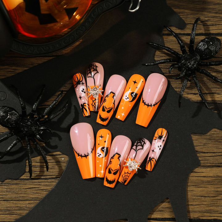 Künstliche Halloween-Nagelkunst Karnz