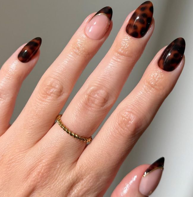 Exotischer Tierdruck Nagelkunst Karnz