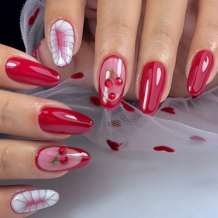 Künstlerisches Kirschblüten-Nageldesign Karnz