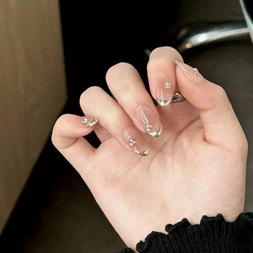 Elegante Strass-Nagelkunstverlängerungen