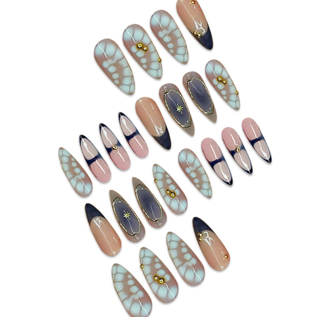 Premium Künstlerische Stiletto Press-On Nägel mit Goldakzenten Karnz