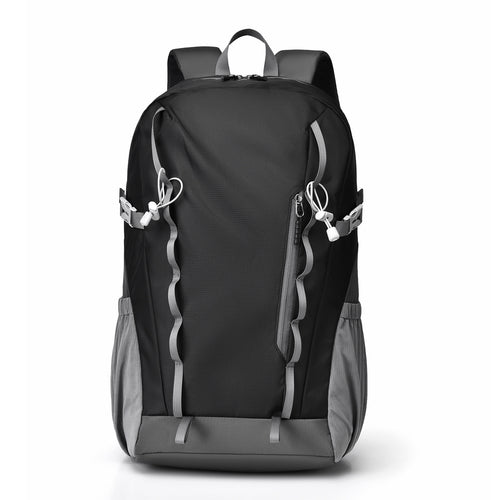 Slim-Fit Funktionaler Rucksack Karnz
