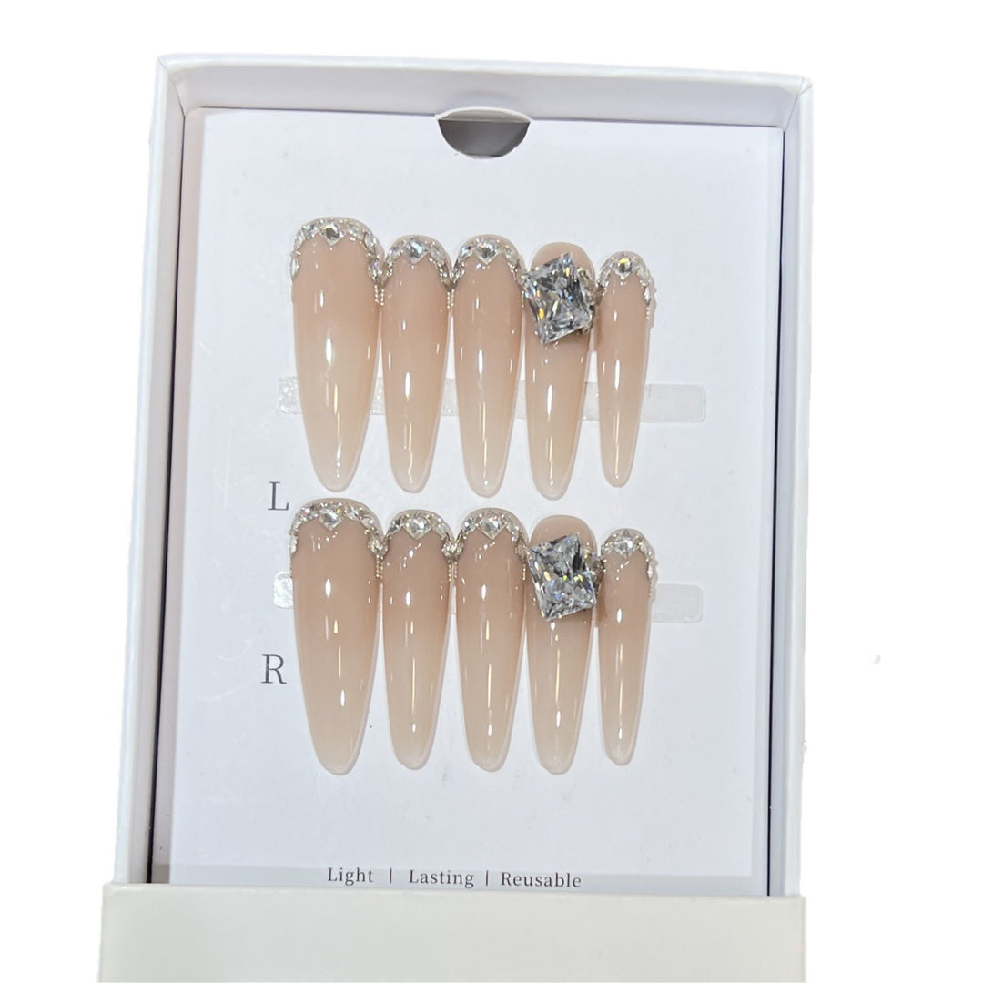 Rhinestone-verzierte Stiletto Press-On Nägel Karnz