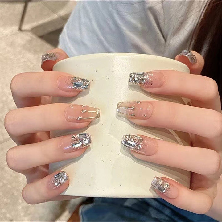 Glitzer-akzentuierter Press-On-Nagelset Karnz