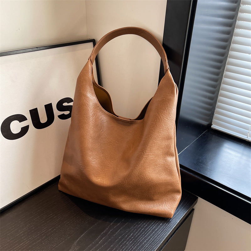 Minimalistischer Leder Tote Karnz