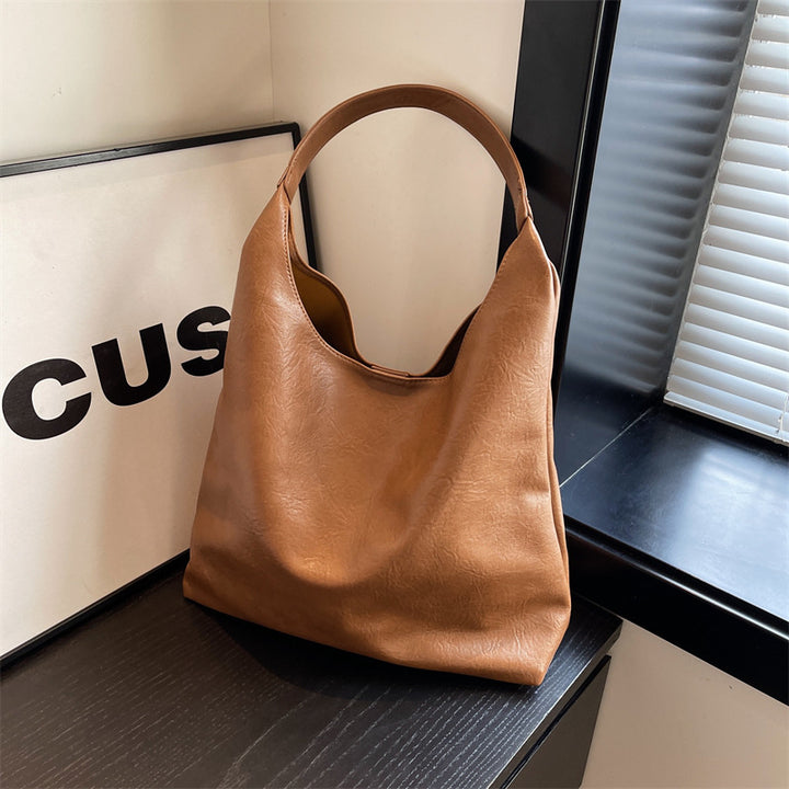 Minimalistischer Leder Tote Karnz