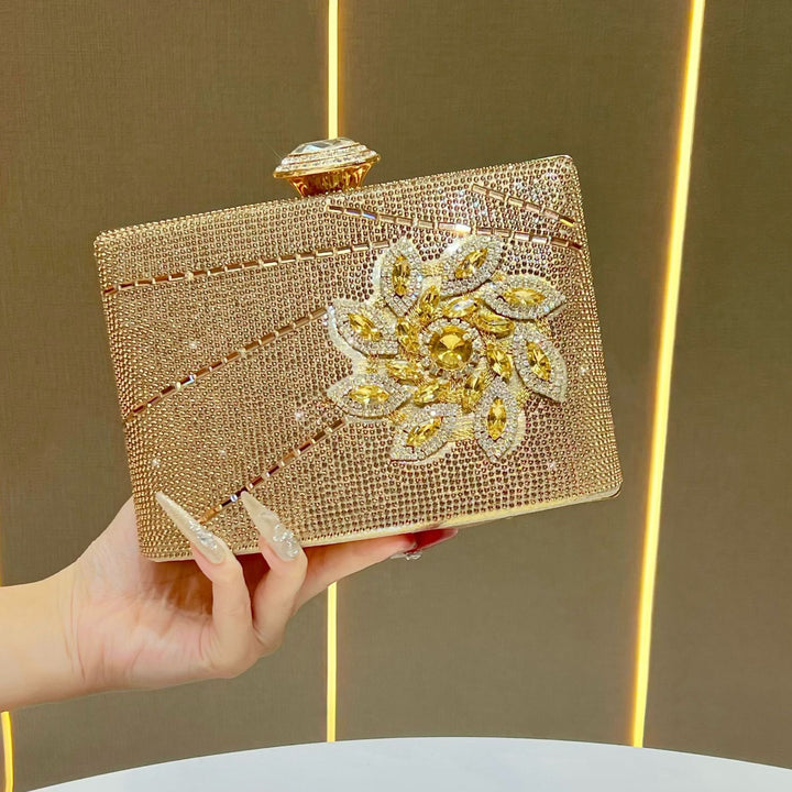 Verschnörkelte Strass Abend Clutch