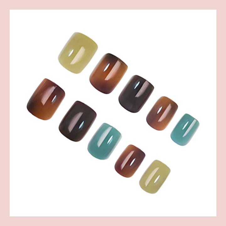 Künstliche Fingernägel mit elegantem Ombre-Effekt Karnz