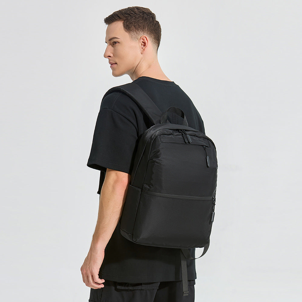 Leichte minimalistische Laptop-Rucksack Karnz