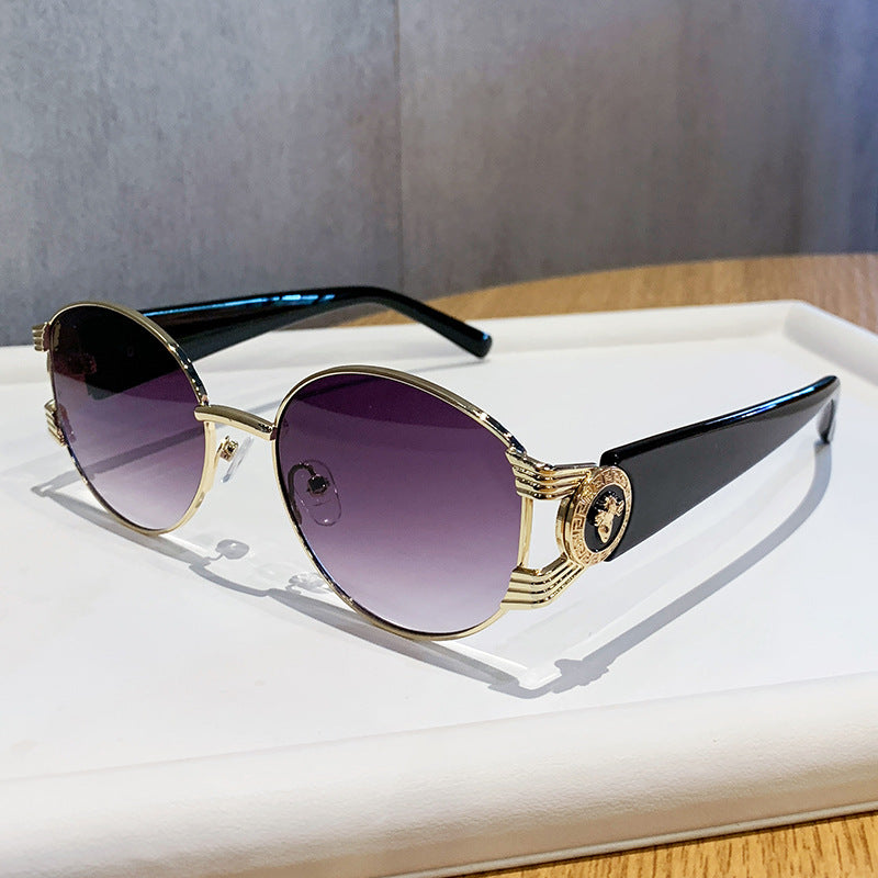 Damen elegante Sonnenbrille mit luxuriösem Metallrahmen und verspiegelten Gläsern Karnz