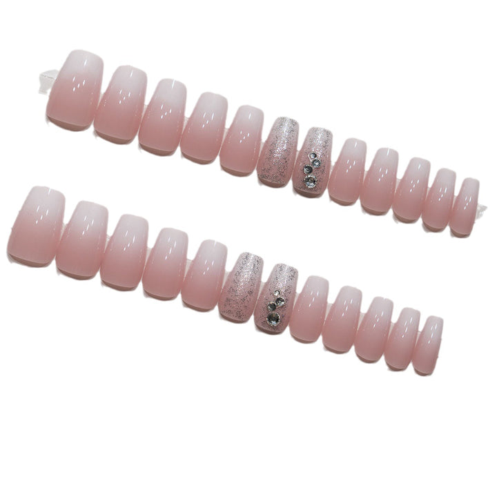 Elegante Ombre Press-On Nagelspitzen mit Strassakzenten Karnz