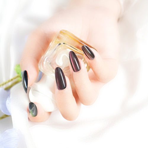 Glänzendes Metallic Press-On Nail Set Karnz