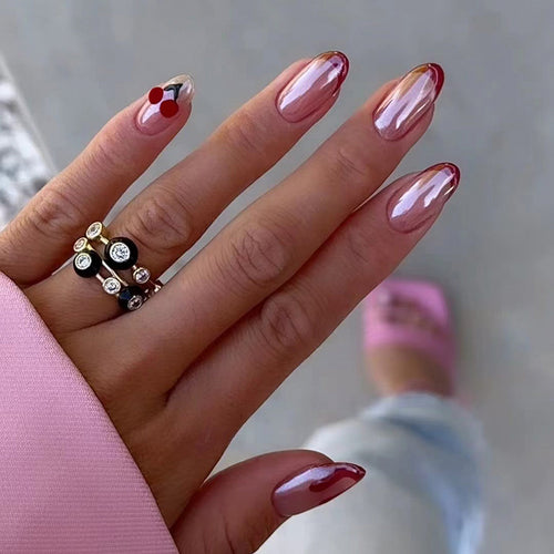 Künstliche Nagelkunst im eleganten Design Karnz