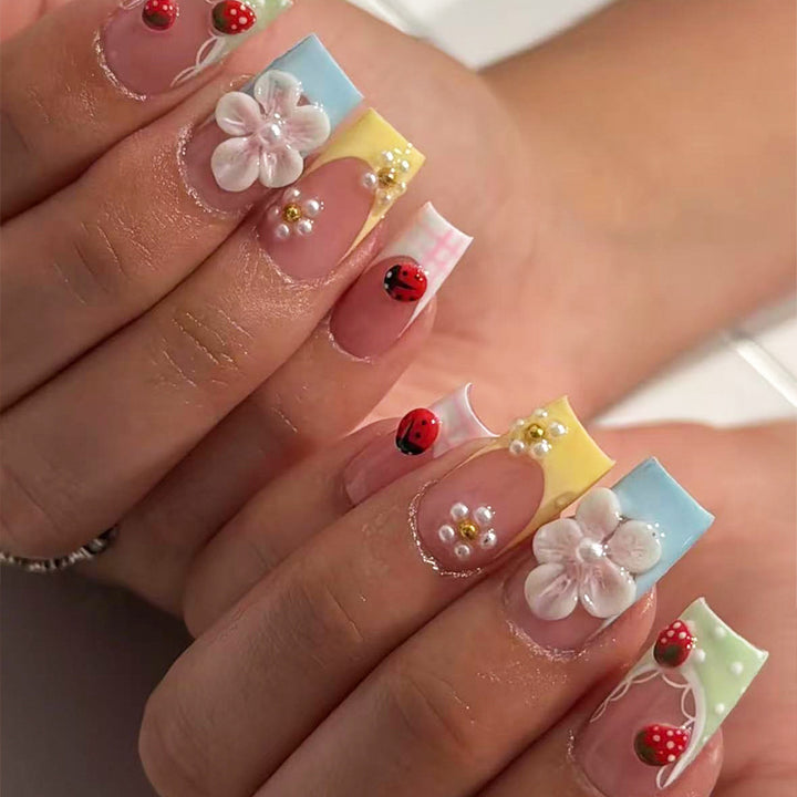 Floral Press-On Nagelkunstset Karnz