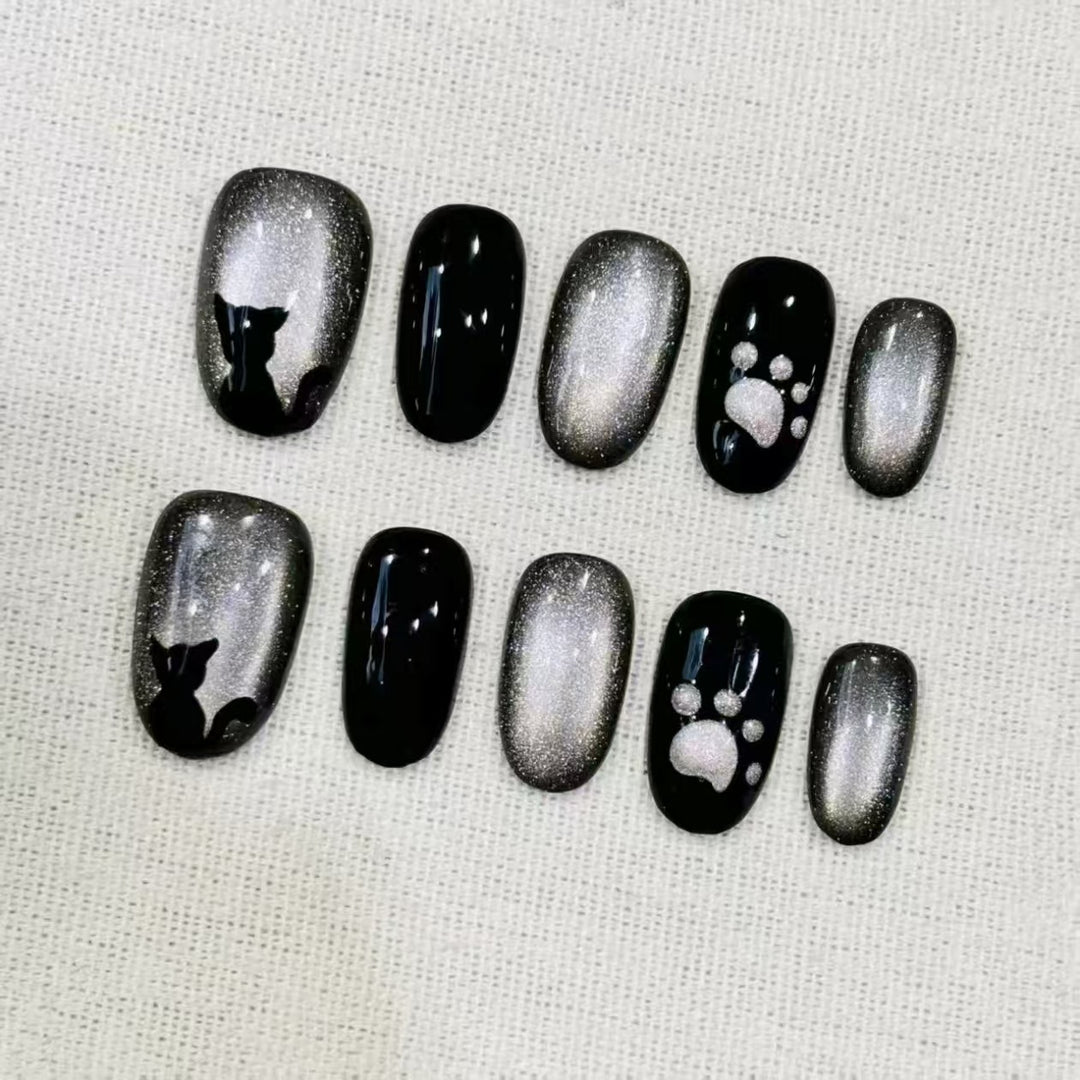 Stylisches Künstlerisches Press-On-Nagelset Karnz