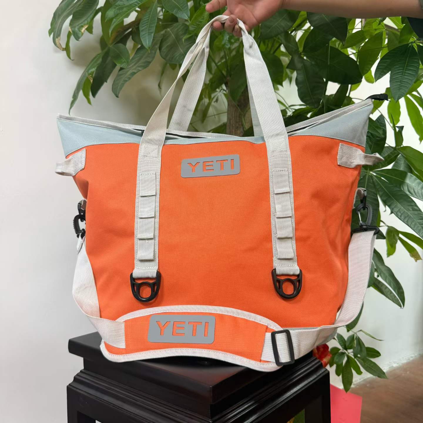 Unisex Kühltasche Karnz