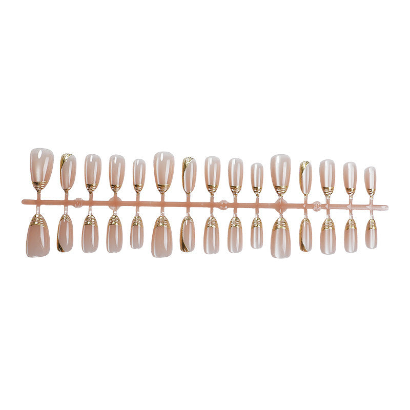 Stylisches Dekoratives Press-On Nagelset Karnz