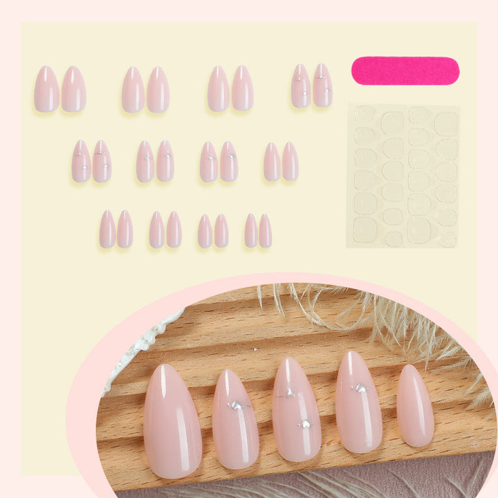 Stylische Press-On Nagelkollektion Karnz