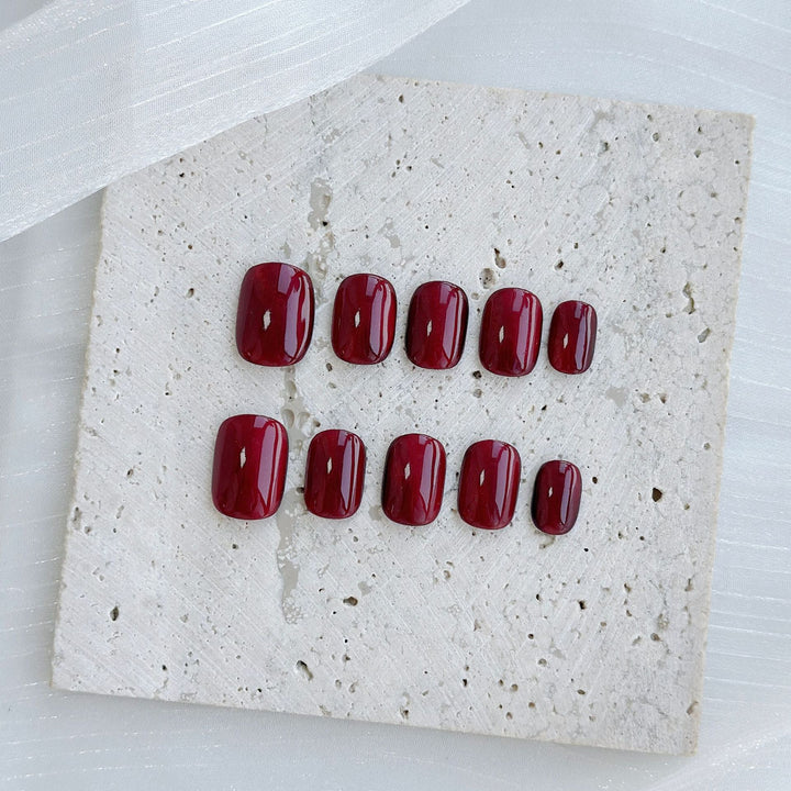 Herz dekoriertes Press-On Nagelset