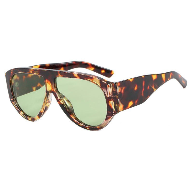 Damen modische Sonnenbrille im modernen Design mit breitem Rahmen Karnz